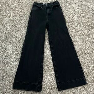 Social tourist ultra high rise wide leg jeans